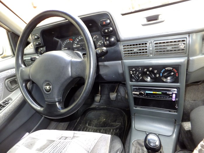 Daewoo Nexia 1 салон