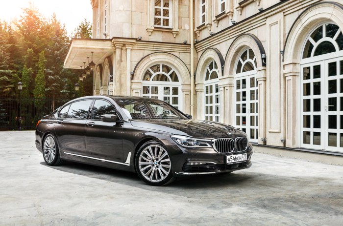 BMW 7 седан