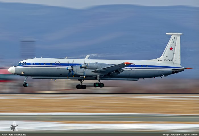 Самолет-постановщик помех ил-22пп "Порубщик