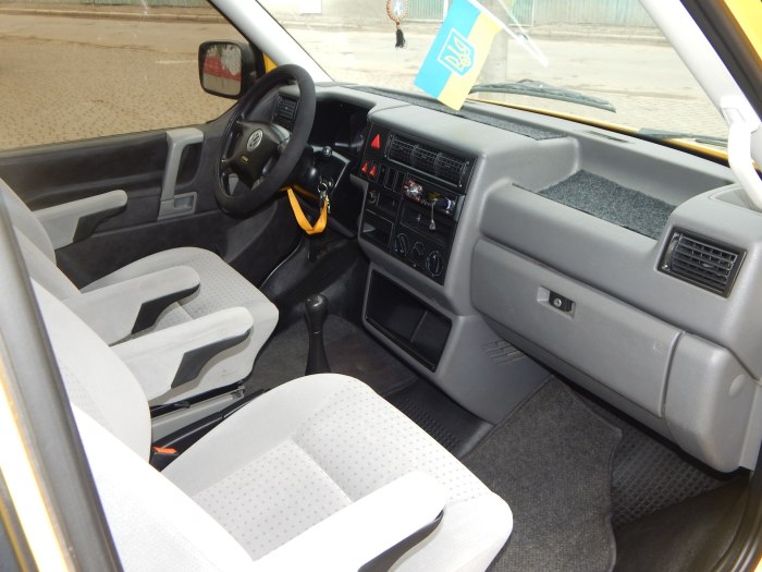 VW Caravelle t4 салон