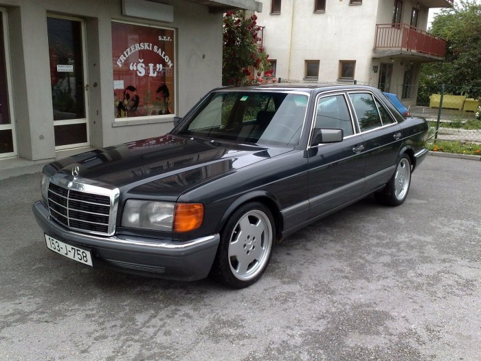 Mercedes Benz 1990