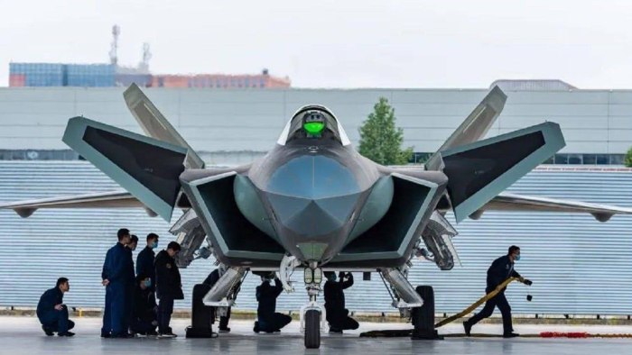 J-20 истребитель пятого поколения
