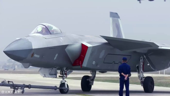 J-20 истребитель
