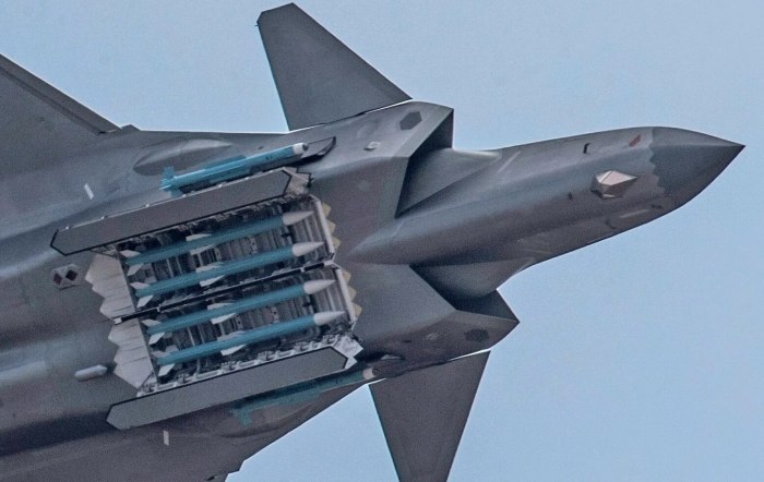 J20 китайский самолет