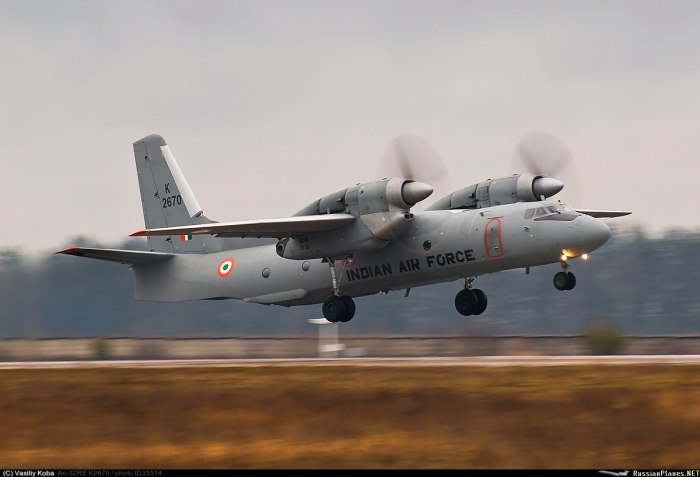 Самолет АН-32