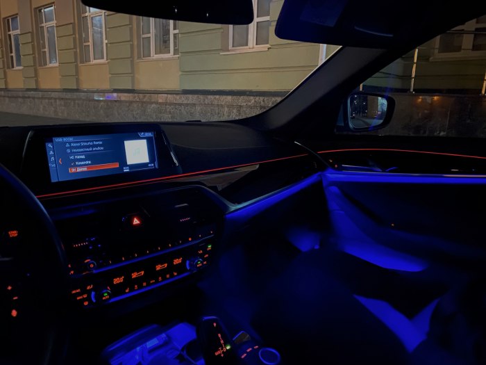 BMW m5 f90 подсветка салона