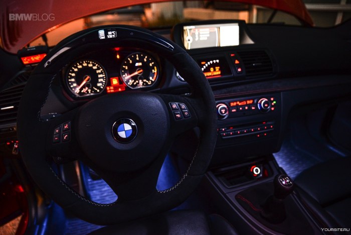 BMW m5 f90 подсветка салона