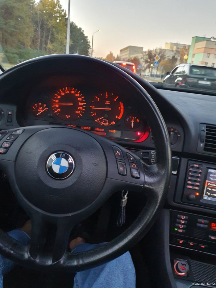 БМВ 5 е39 салон