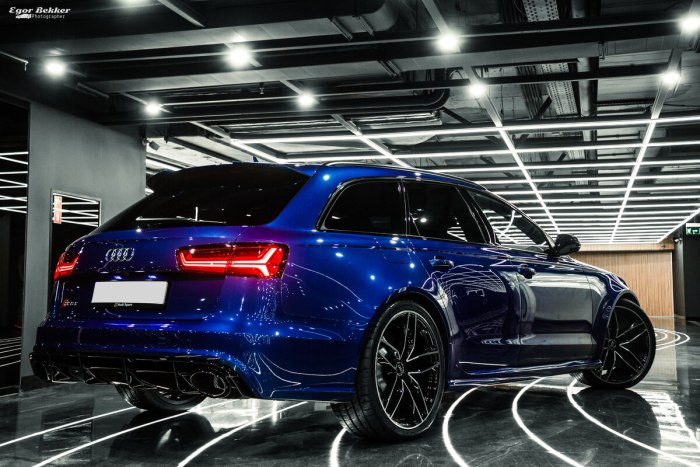 Audi rs6 avant синий