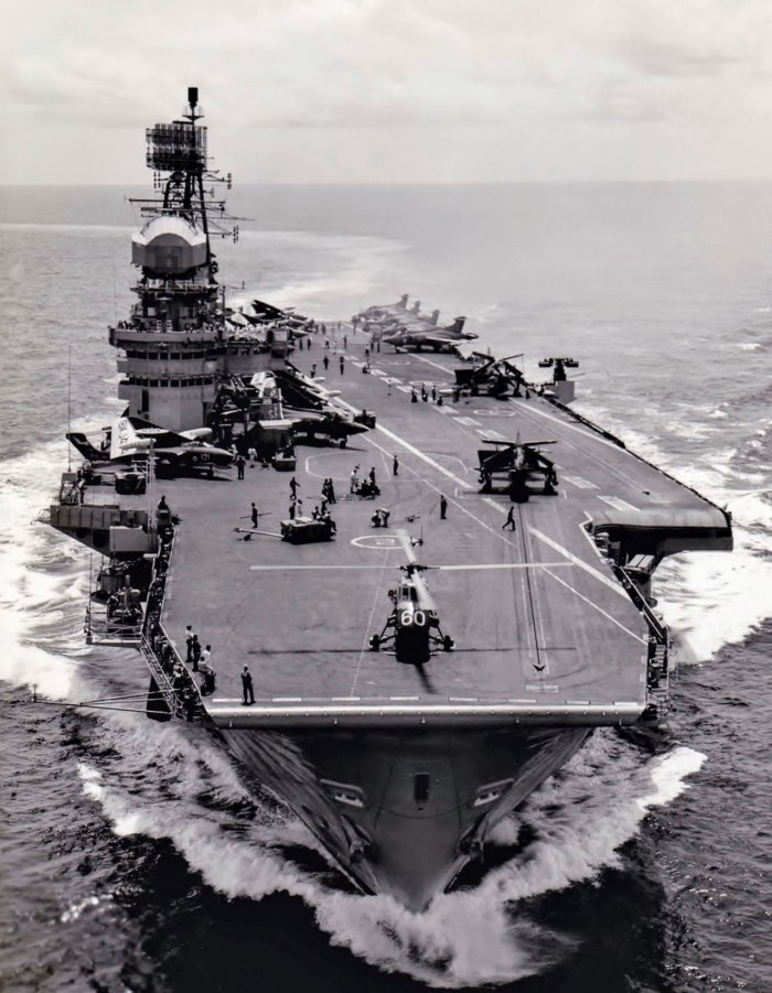 HMS Audacious авианосец