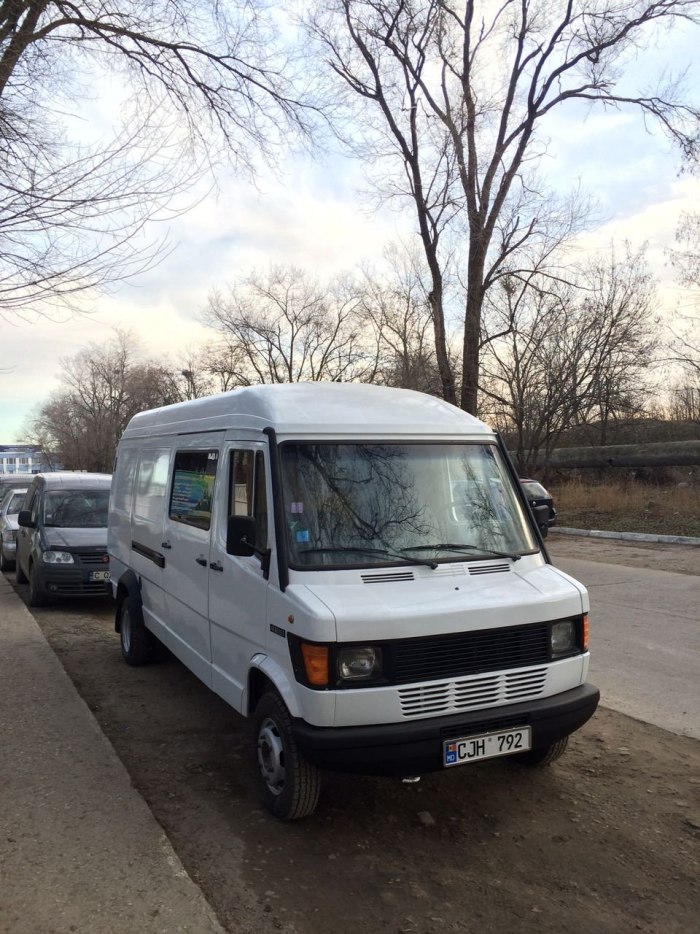 Мерседес 410d