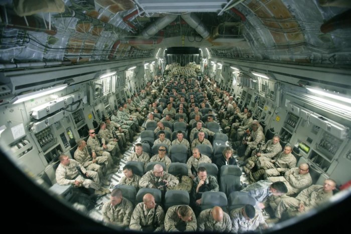 C-17 Globemaster кабина