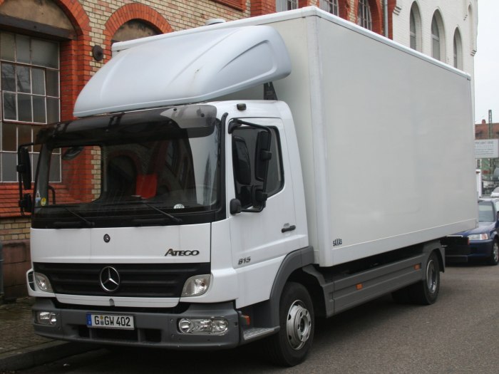 Mercedes-Benz Atego 815