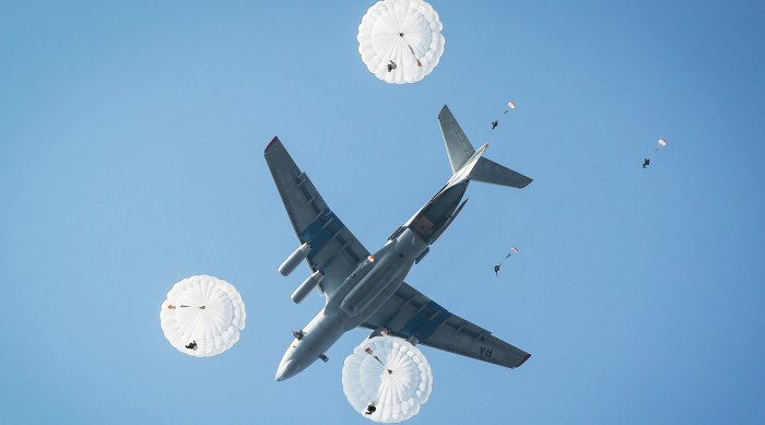 Десантирование с ил 76 фото