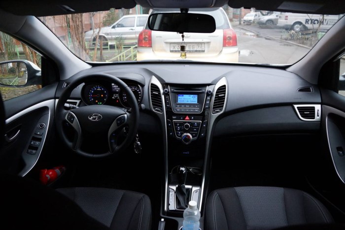Hyundai i30 2013 салон