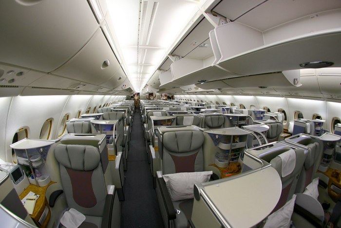 Airbus a380-861 салон