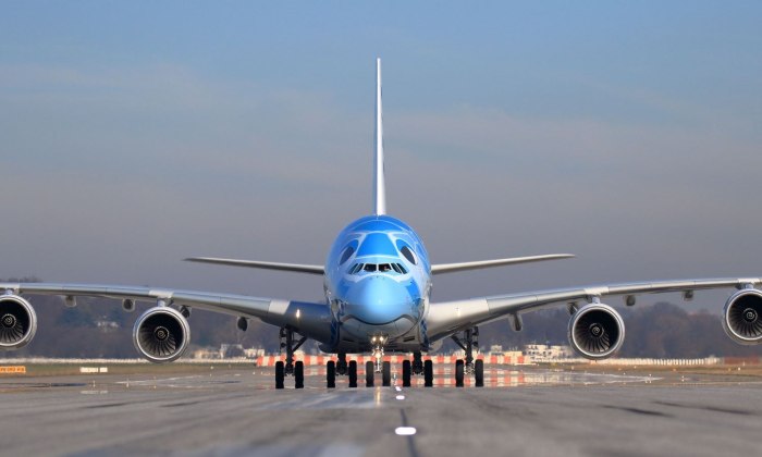 Эйрбас 380