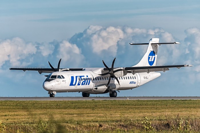 ЮТЭЙР ATR 72 самолет