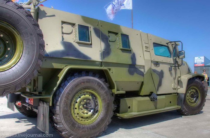 Бронеавтомобиль ВПК-3927 «волк»