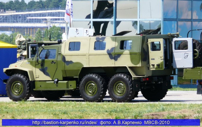 Бронеавтомобиль волк-2