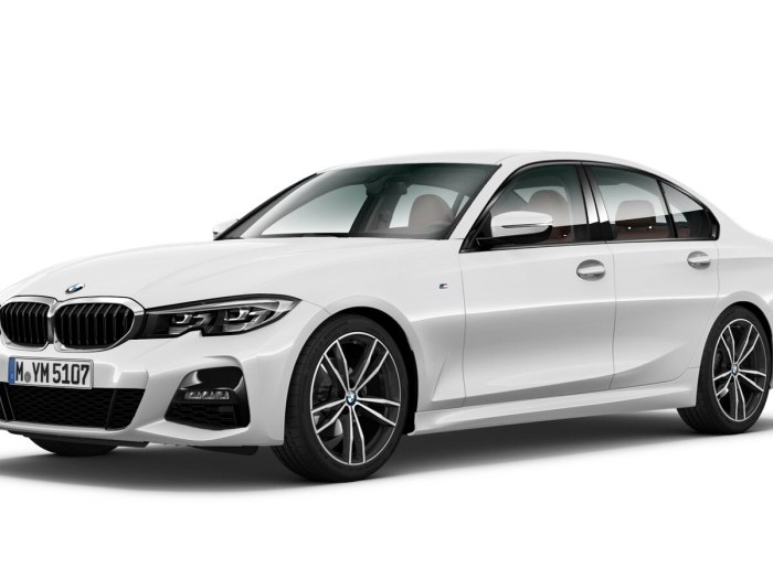 BMW f90 белая