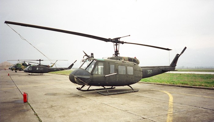 Uh 1 вертолет