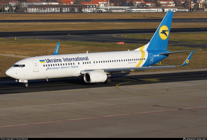 Боинг 737 МАУ