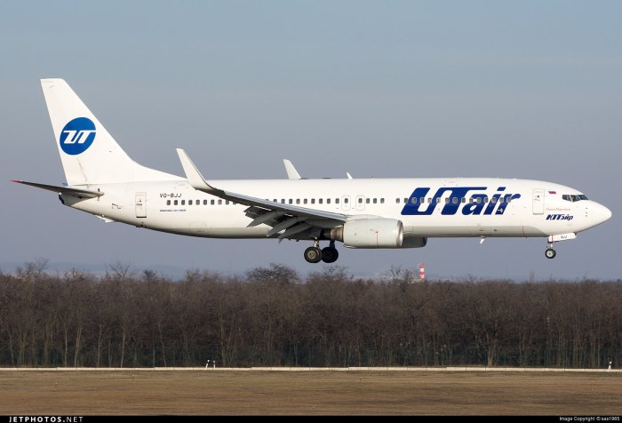 Боинг 737-8
