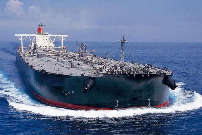 Океанский нефтеналивной танкер