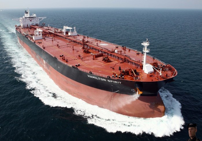 Танкер 100000 DWT