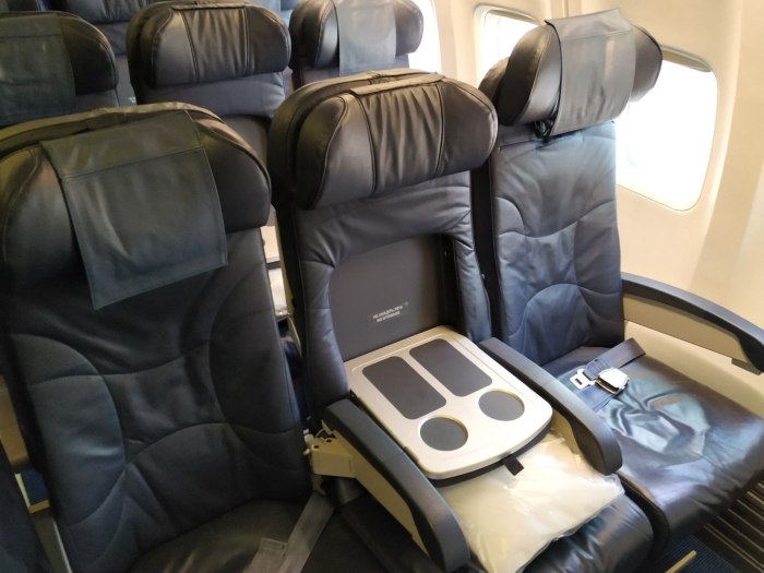 Бизнес класс ЮТЭЙР 737-800