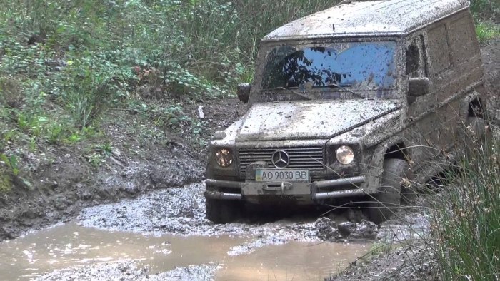 Мерседес Бенц g63 по бездорожью