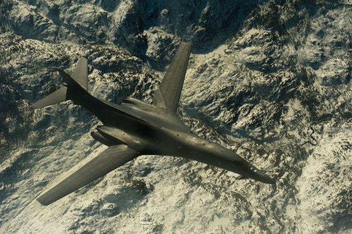 B1 Lancer