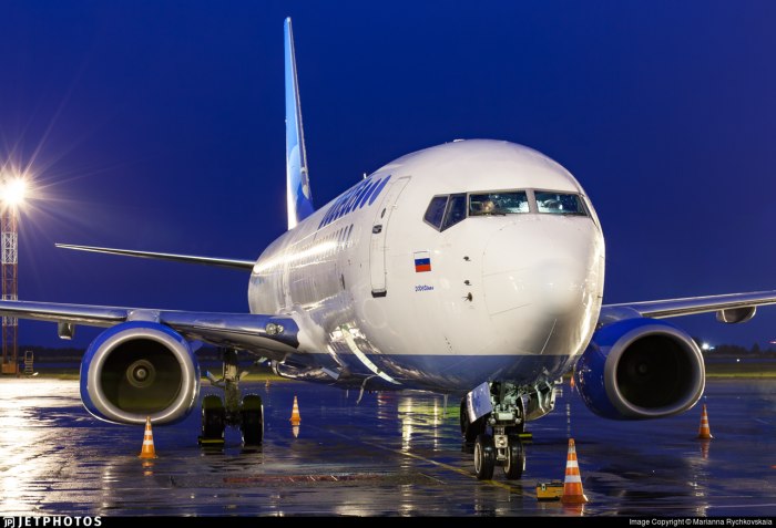 Boeing 737-8lj