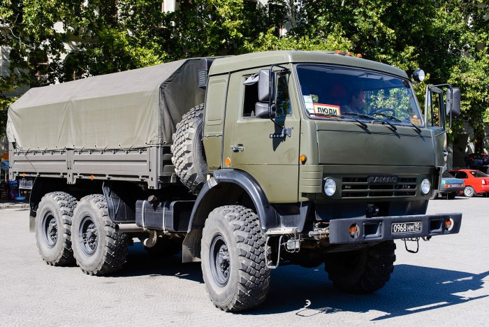 Военный КАМАЗ Мустанг 5350
