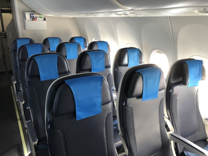 Boeing 737-400 салон