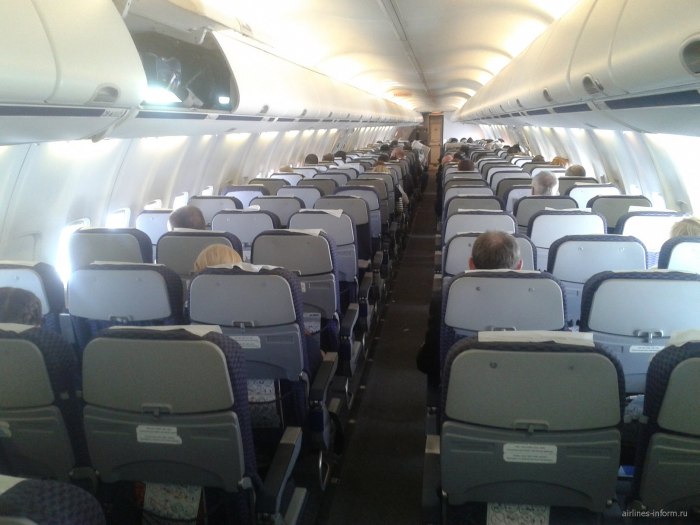 Boeing 737-800 салон эконом