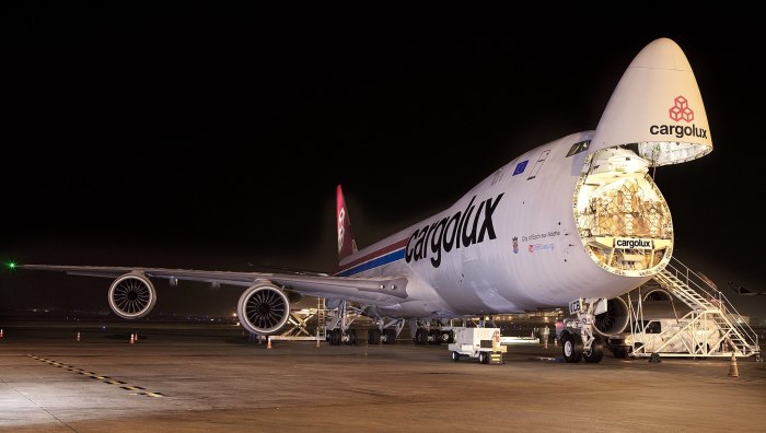 Горбатый Боинг 747