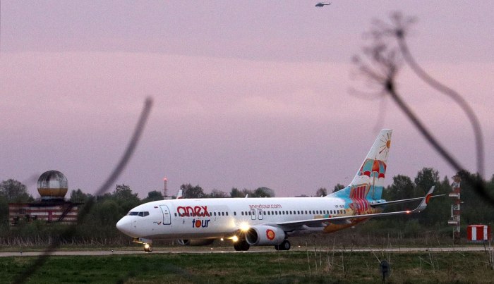Boeing 737 "Северный ветер" снег