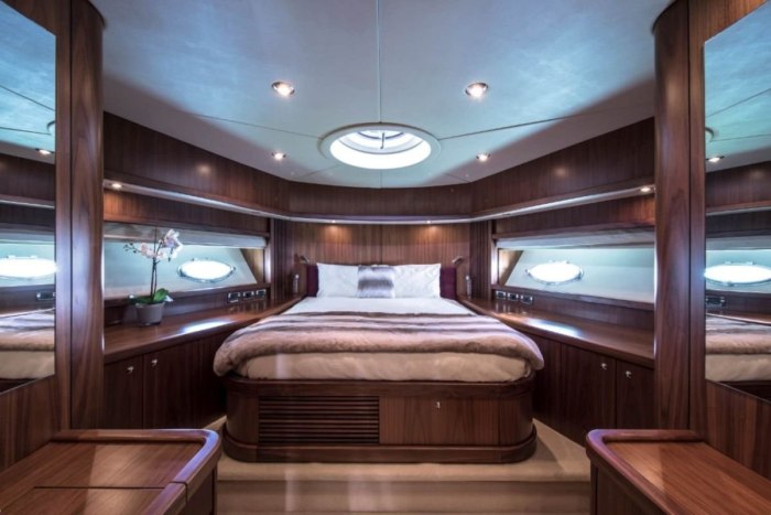 Sunseeker Superhawk 50 HT каюты