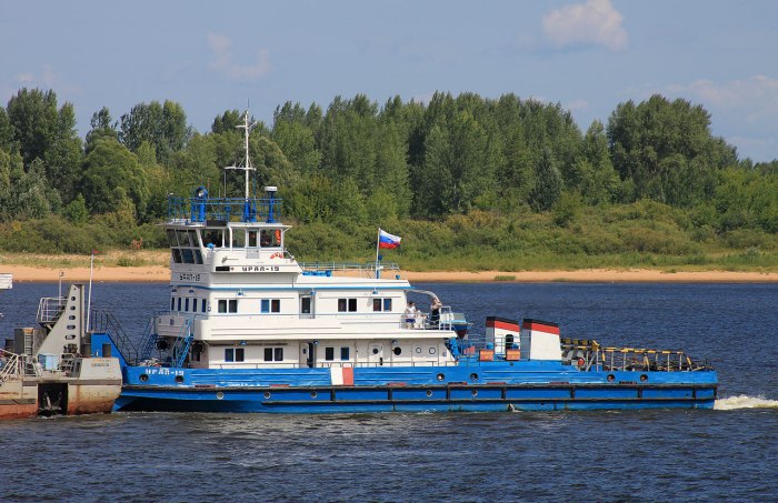Урал 20 буксир