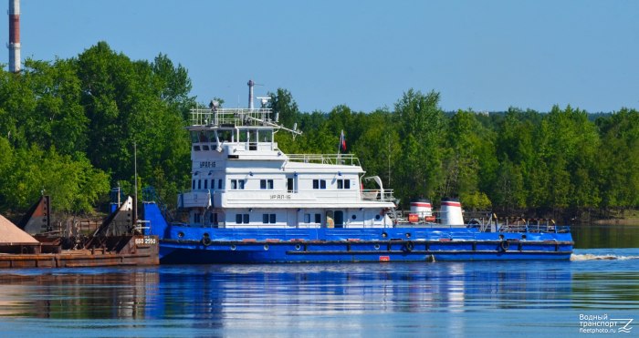 Буксир толкач Урал-16