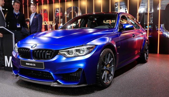 BMW m5 CS синяя