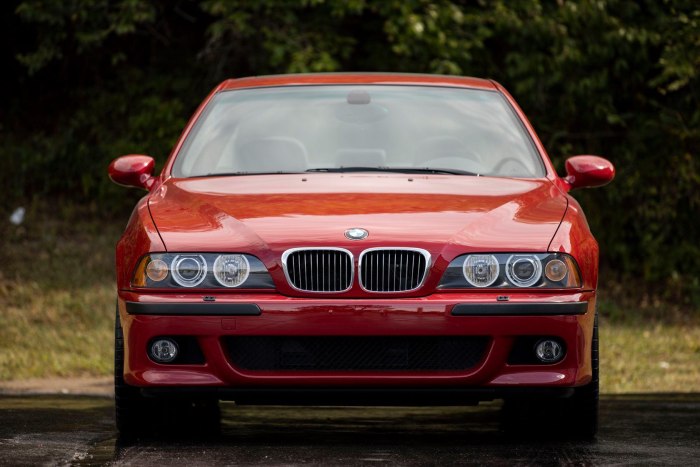 BMW 5 e39 Red