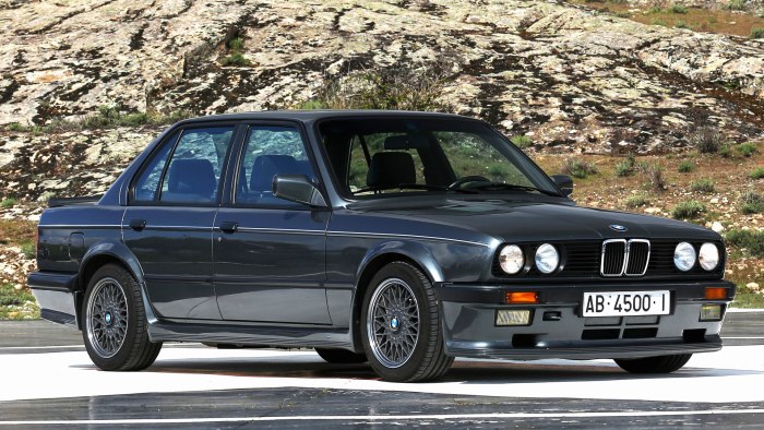 BMW 3 e30 седан