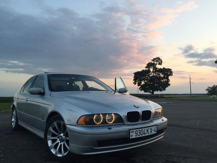 BMW 5 Series (e34)
