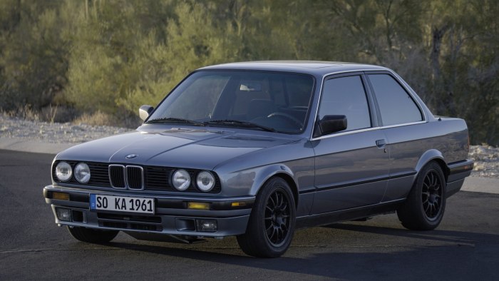 BMW e30 325i