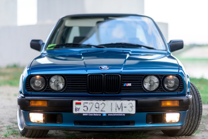 BMW 5 e30