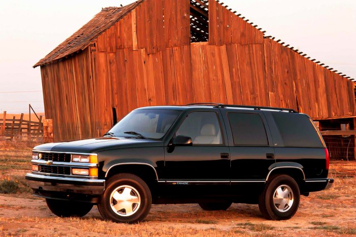 Chevrolet Tahoe Suburban 1995