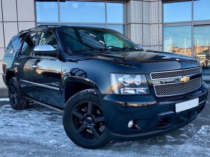 Chevrolet Tahoe Black 2012